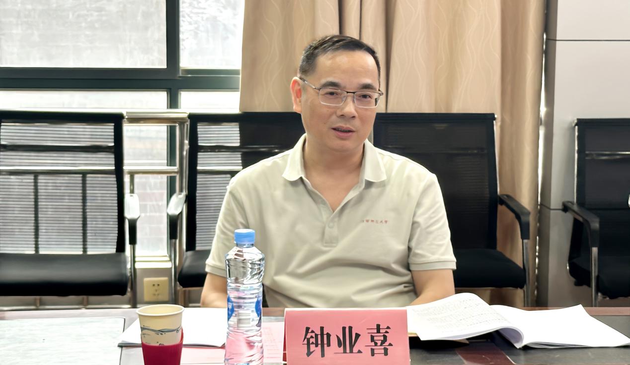 校党委常委、副校长钟业喜调研督导树立和践行正确政绩观学习教育